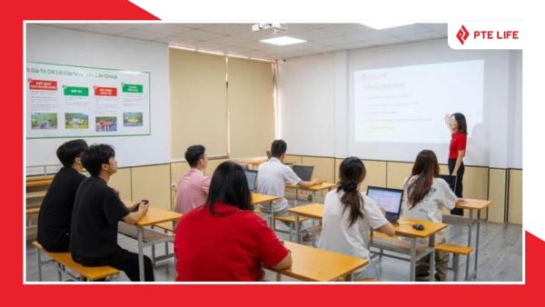 Khóa học PTE cho người mới bắt đầu: Đơn giản, Dễ hiểu 1 Lớp học PTE dành cho người mới